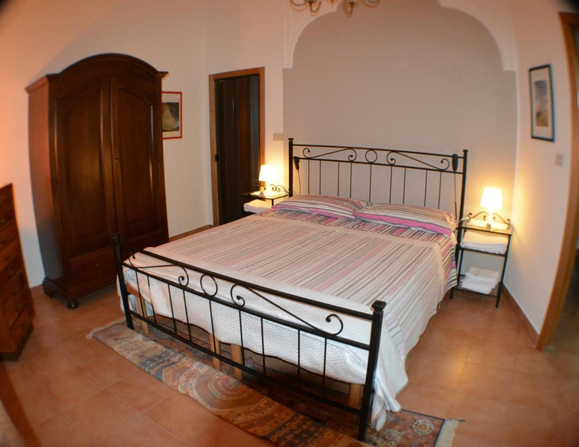 Casa Romeo Villa Adrano Bagian luar foto