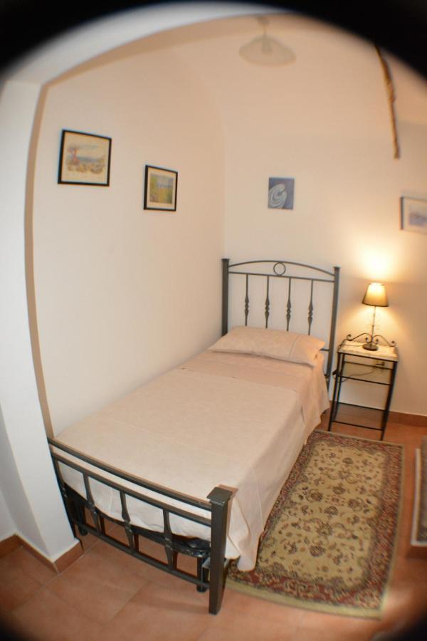 Casa Romeo Villa Adrano Bagian luar foto