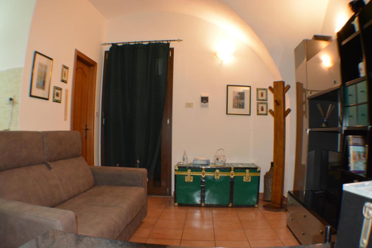 Casa Romeo Villa Adrano Bagian luar foto