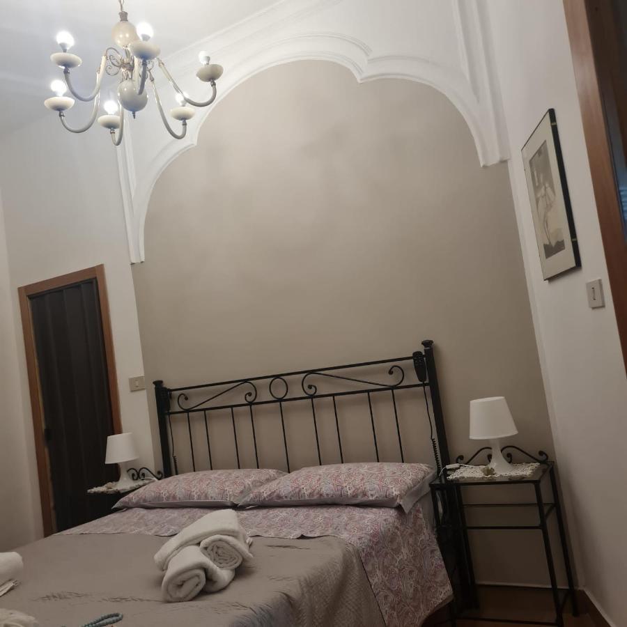 Casa Romeo Villa Adrano Bagian luar foto